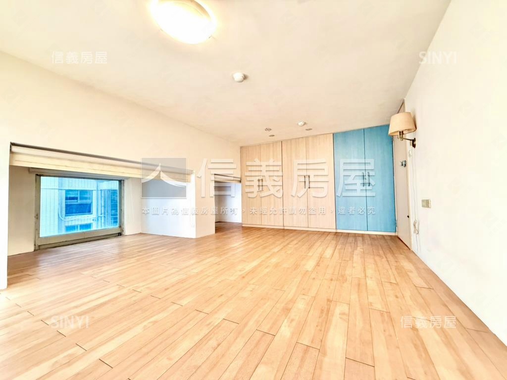 昇陽天廈３房雙衛。全開窗房屋室內格局與周邊環境