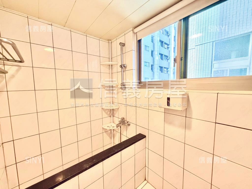 昇陽天廈３房雙衛。全開窗房屋室內格局與周邊環境