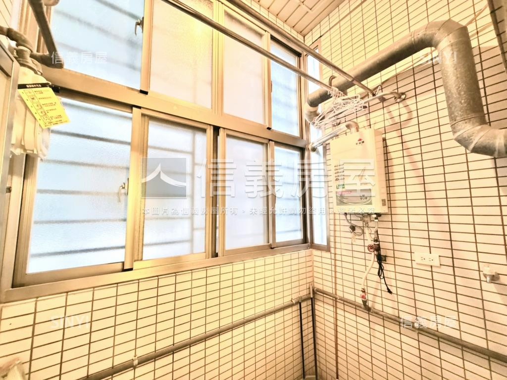 昇陽天廈雙衛。全開窗房屋室內格局與周邊環境