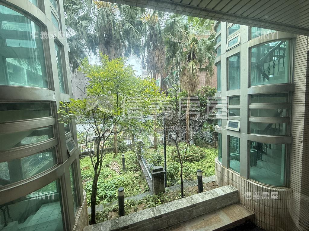 宏盛香頌典藏金店房屋室內格局與周邊環境