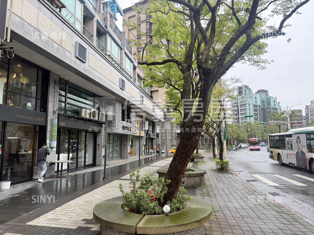 宏盛香頌典藏金店房屋室內格局與周邊環境