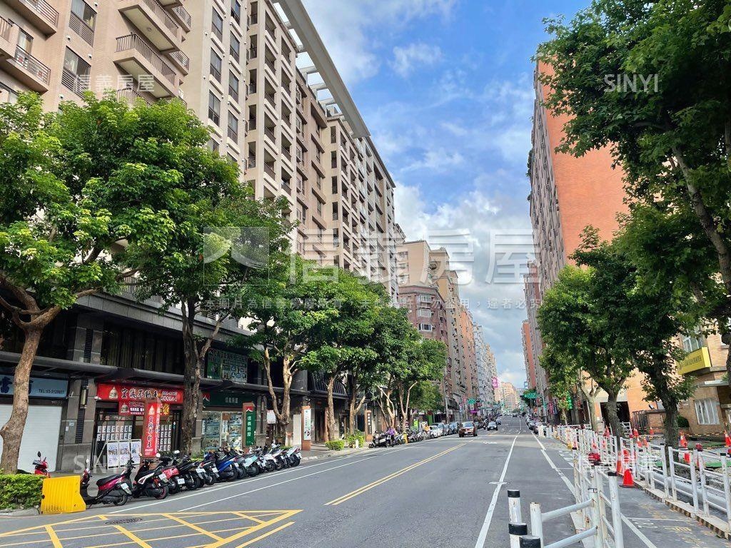 中山路稀有電梯透店房屋室內格局與周邊環境