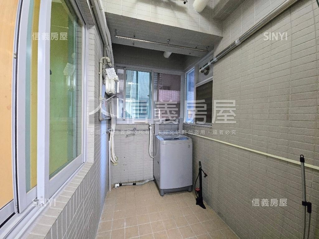 大英。靜謐雅致三房好屋房屋室內格局與周邊環境