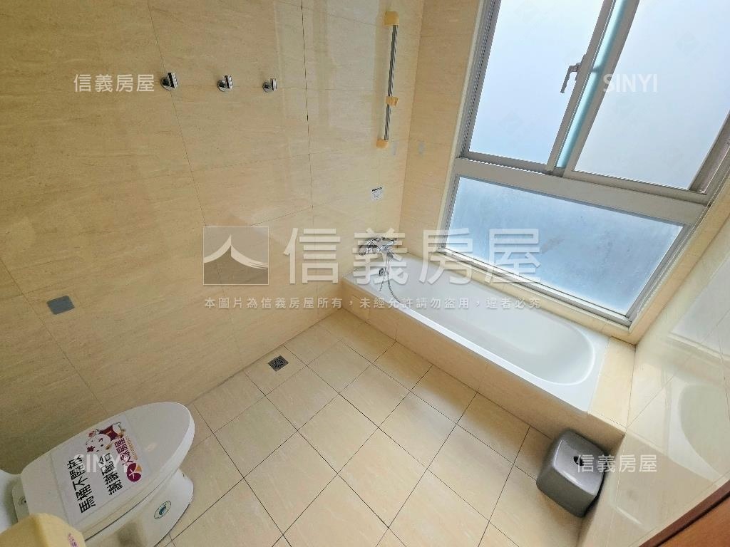 大英。靜謐雅致三房好屋房屋室內格局與周邊環境