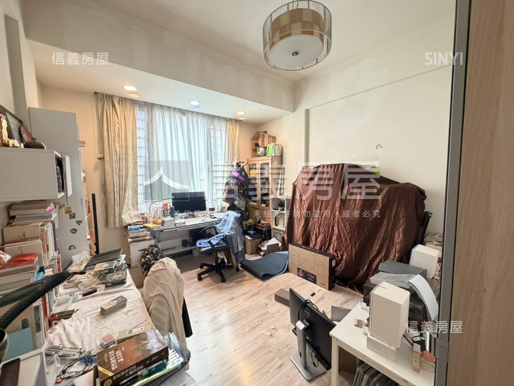仁愛透天房屋室內格局與周邊環境