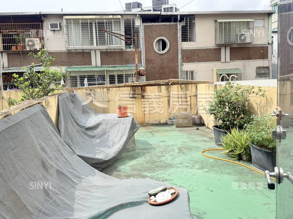 仁愛透天房屋室內格局與周邊環境