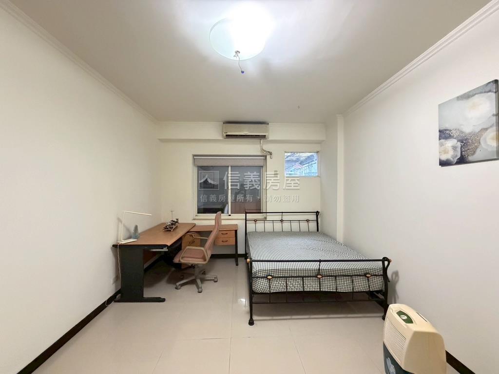 新店大四房車位房屋室內格局與周邊環境