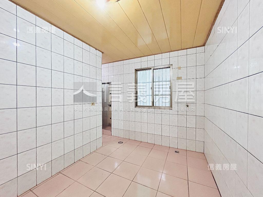 近愛買邊間美透天房屋室內格局與周邊環境