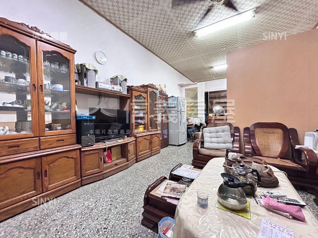 近新光遠百活路透天房屋室內格局與周邊環境