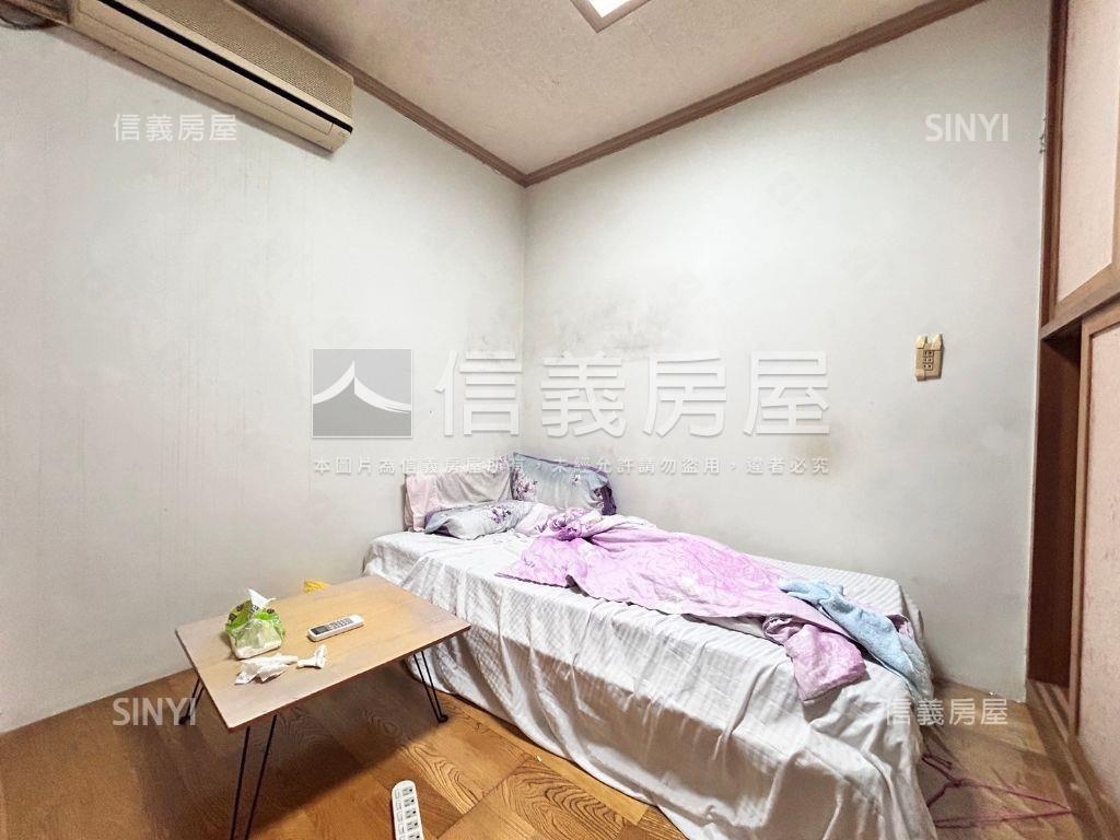 近新光遠百活路透天房屋室內格局與周邊環境