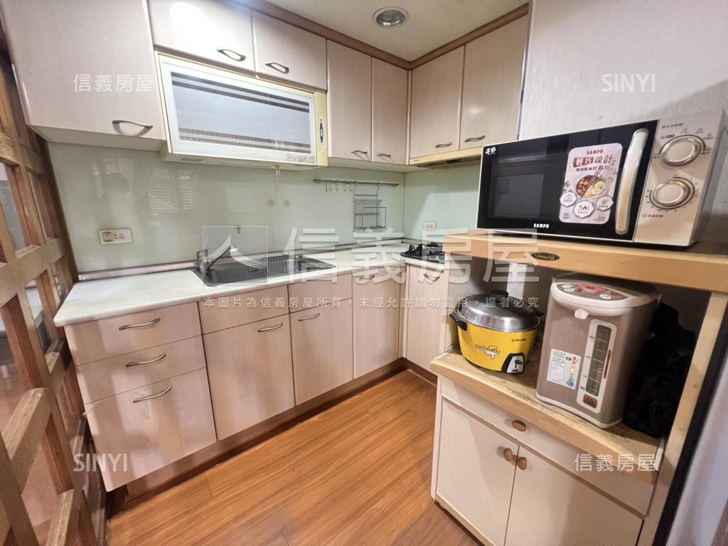 南京吉祥朝南電梯華廈房屋室內格局與周邊環境