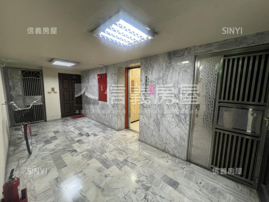 南京吉祥朝南電梯華廈房屋室內格局與周邊環境