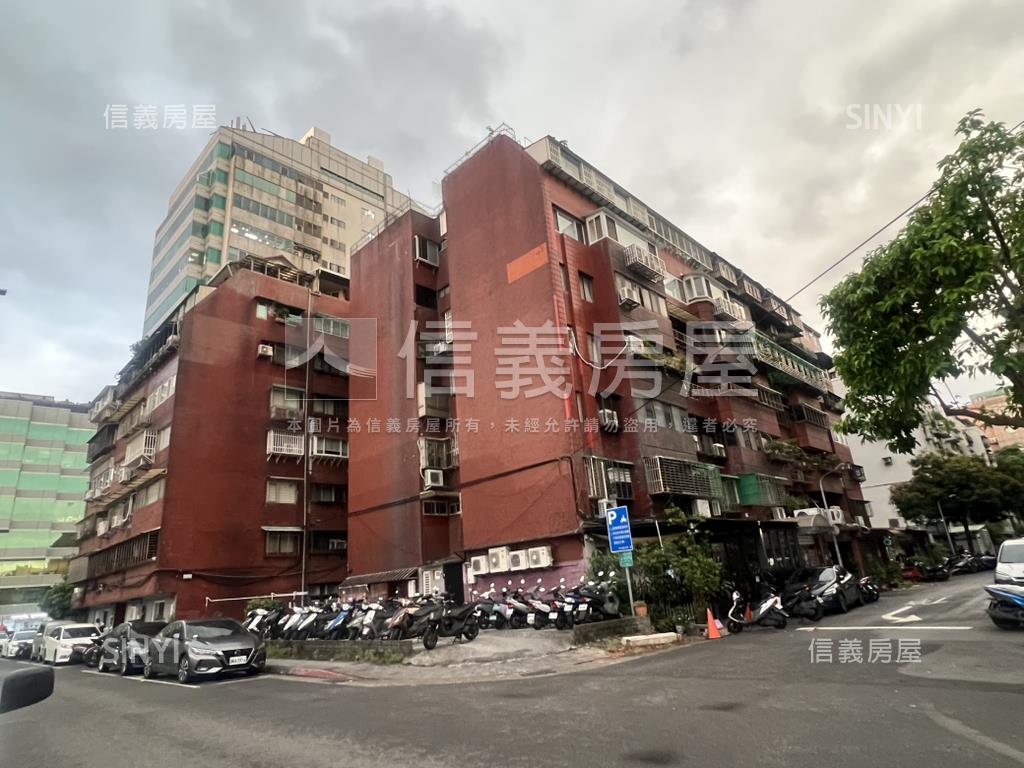 南京吉祥朝南電梯華廈房屋室內格局與周邊環境