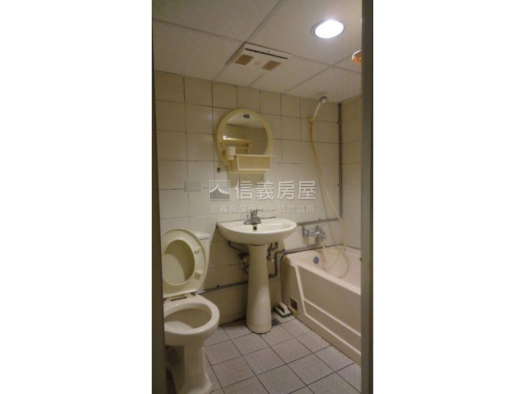 板南線捷運收租寶房屋室內格局與周邊環境