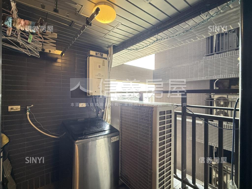 新悅城高樓海景三房平車房屋室內格局與周邊環境