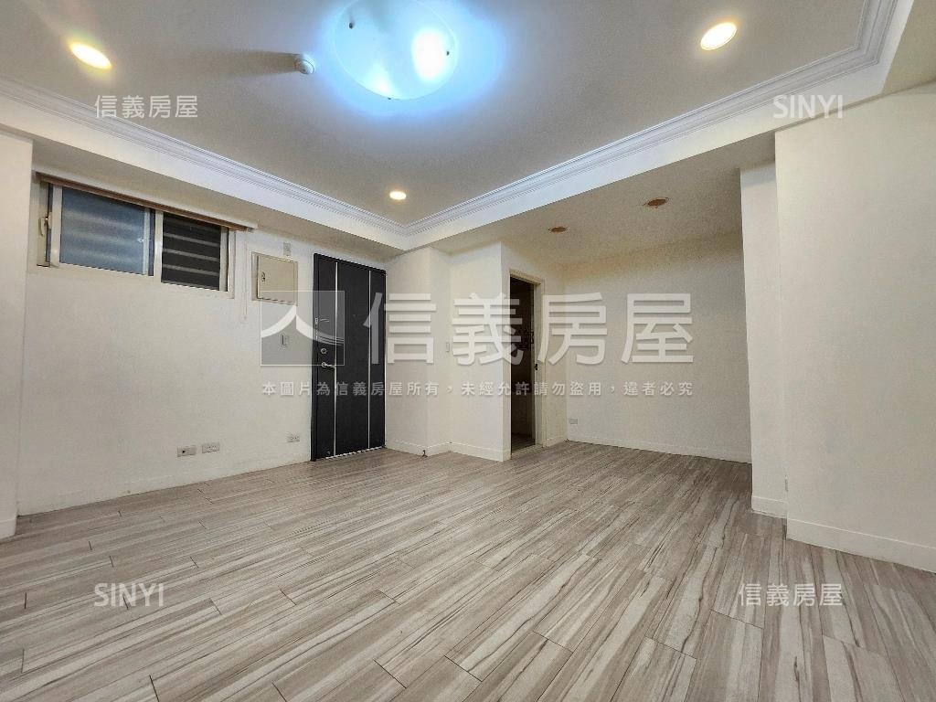 峨眉大樓電梯套房房屋室內格局與周邊環境