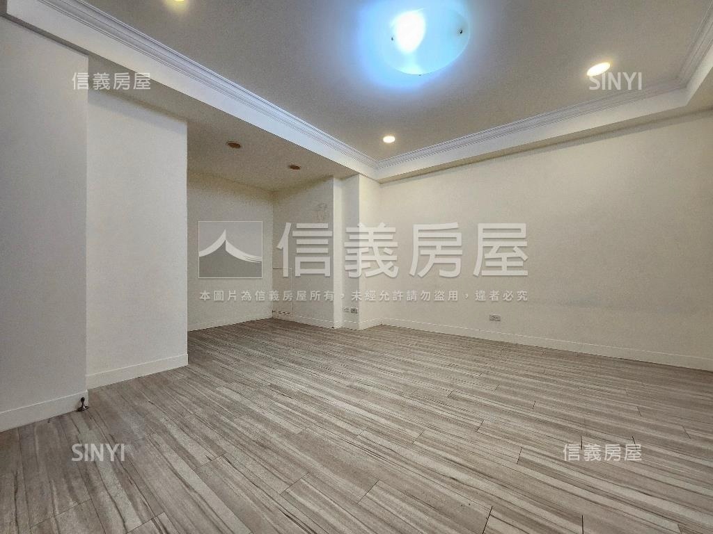 峨眉大樓電梯套房房屋室內格局與周邊環境