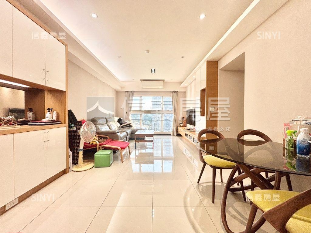 專任伯爵公園景觀三房車位房屋室內格局與周邊環境