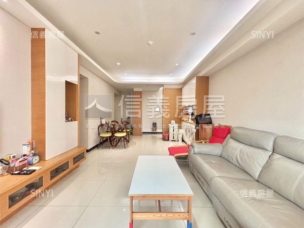 專任伯爵公園景觀三房車位房屋室內格局與周邊環境