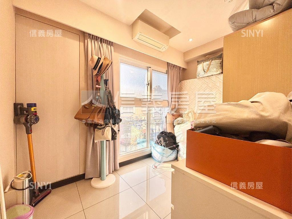 專任伯爵公園景觀三房車位房屋室內格局與周邊環境