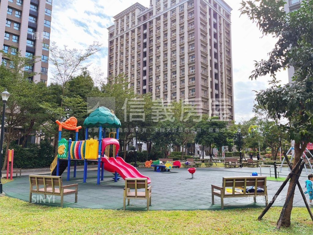 專任伯爵公園景觀三房車位房屋室內格局與周邊環境