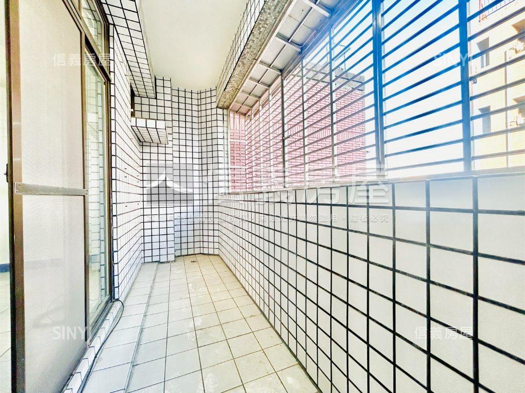 兩房一室大空間房屋室內格局與周邊環境