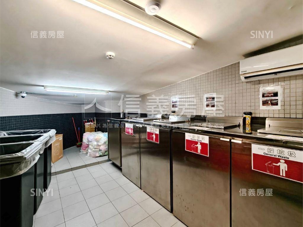 阿曼學學挑高店辦房屋室內格局與周邊環境