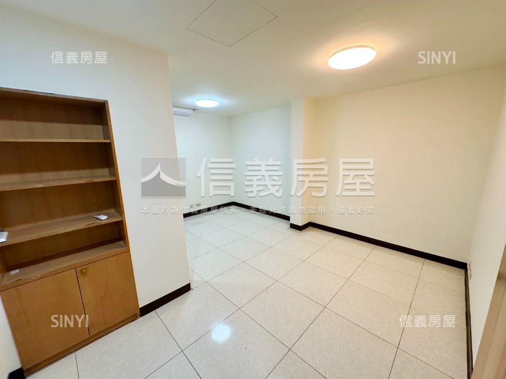 南港車站前小資首選宅房屋室內格局與周邊環境