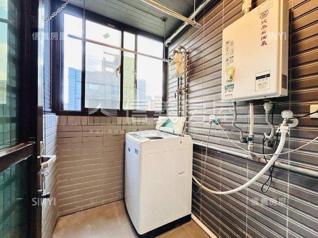 現代經典二房車位房屋室內格局與周邊環境
