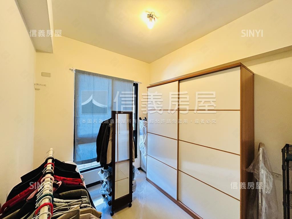 專任知森堂三房坡平車位房屋室內格局與周邊環境
