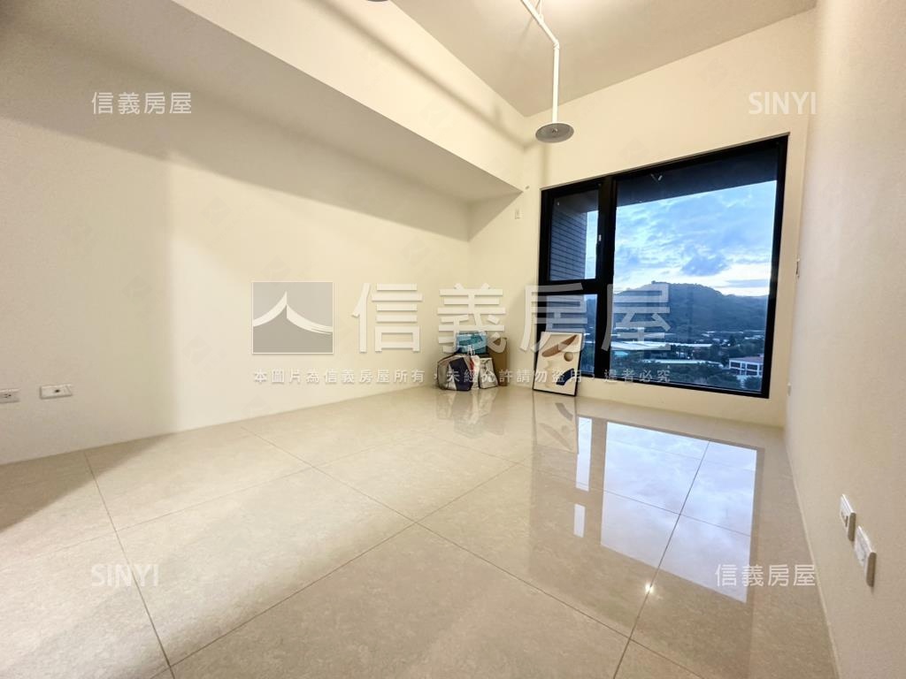 美術海山景二房二衛平車房屋室內格局與周邊環境