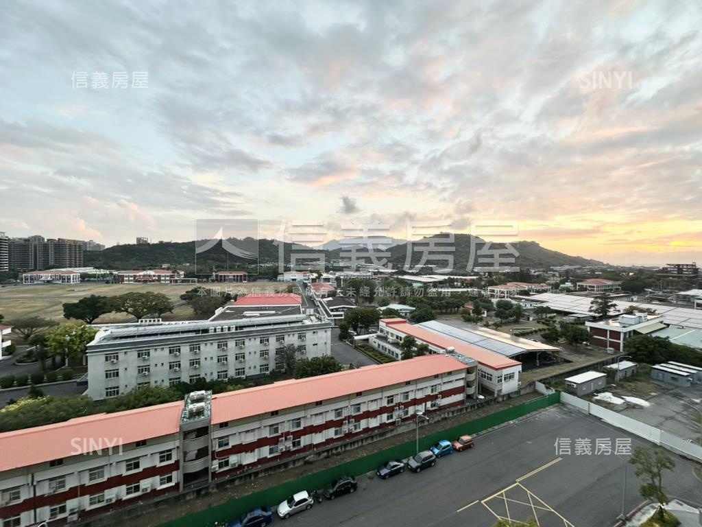 美術海山景二房二衛平車房屋室內格局與周邊環境