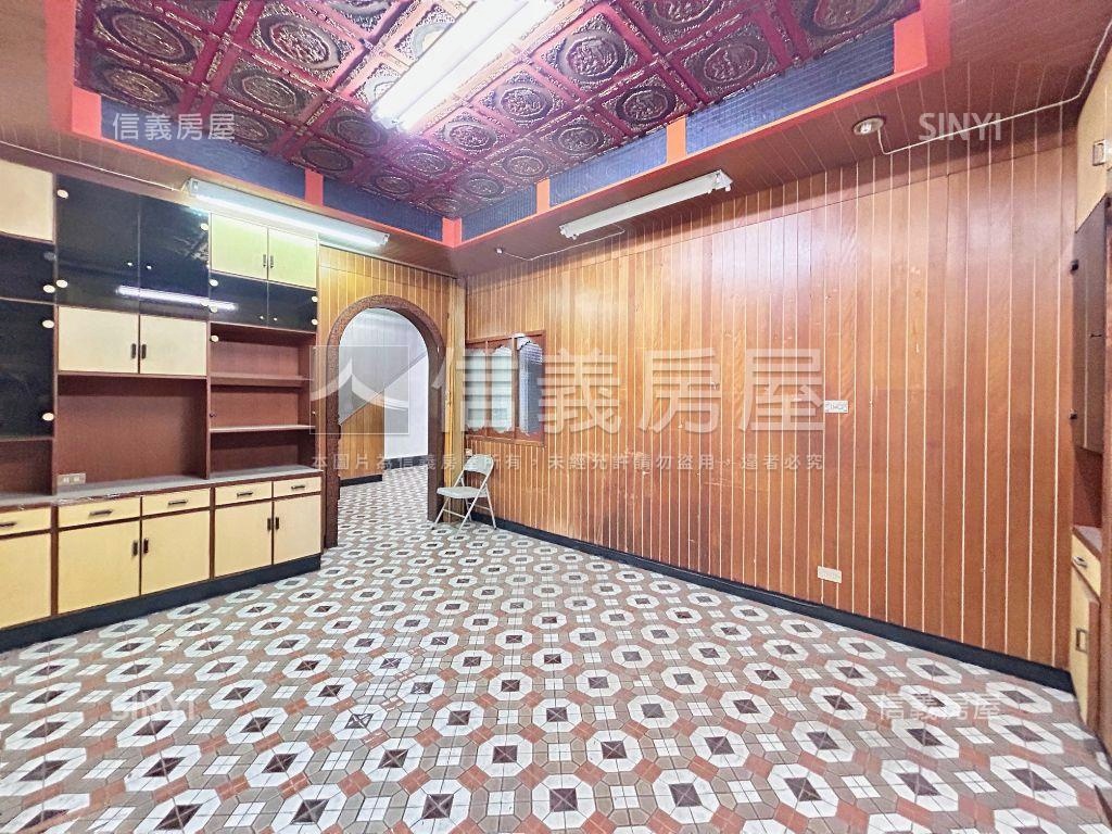 稀有釋出黃金透天廠房房屋室內格局與周邊環境