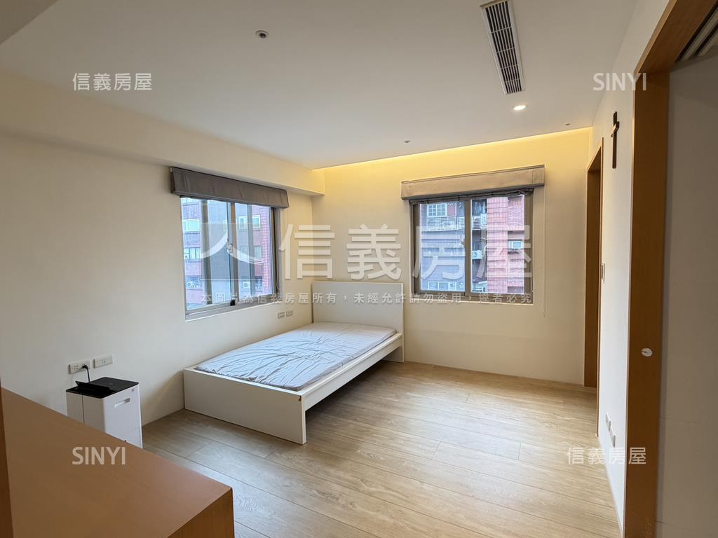 專任高樓三房雅緻凱旋門房屋室內格局與周邊環境