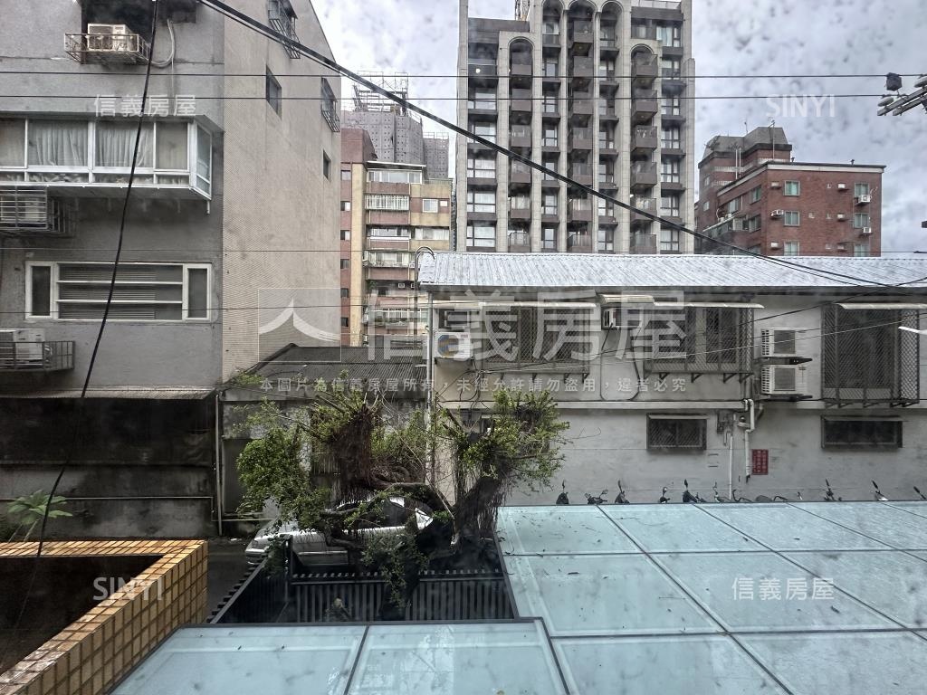 稀有克強豪大二樓房屋室內格局與周邊環境