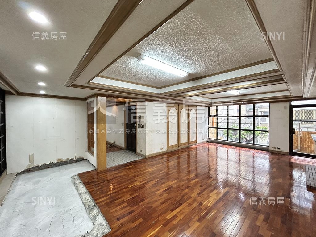 稀有克強豪大二樓房屋室內格局與周邊環境