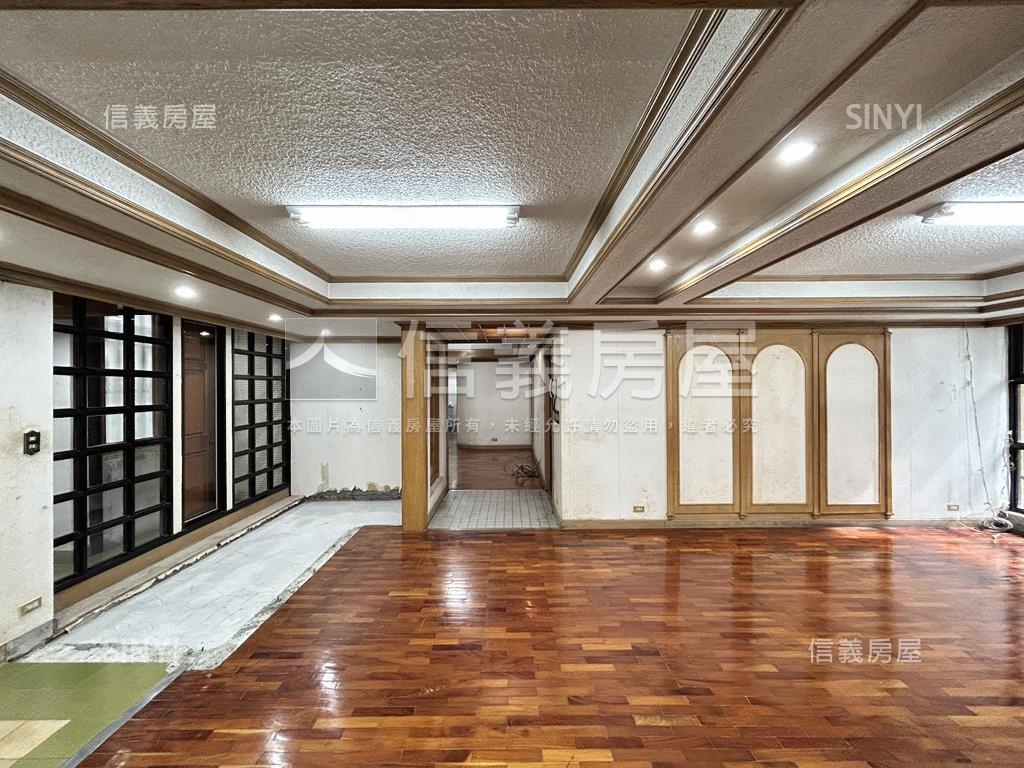 稀有克強豪大二樓房屋室內格局與周邊環境