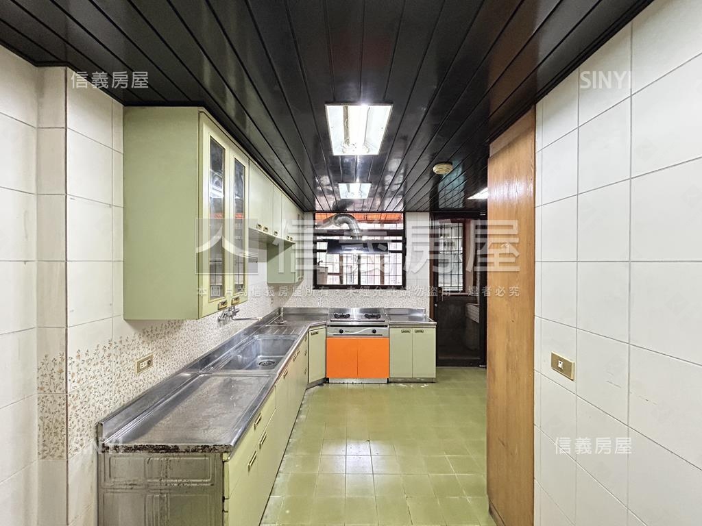 稀有克強豪大二樓房屋室內格局與周邊環境