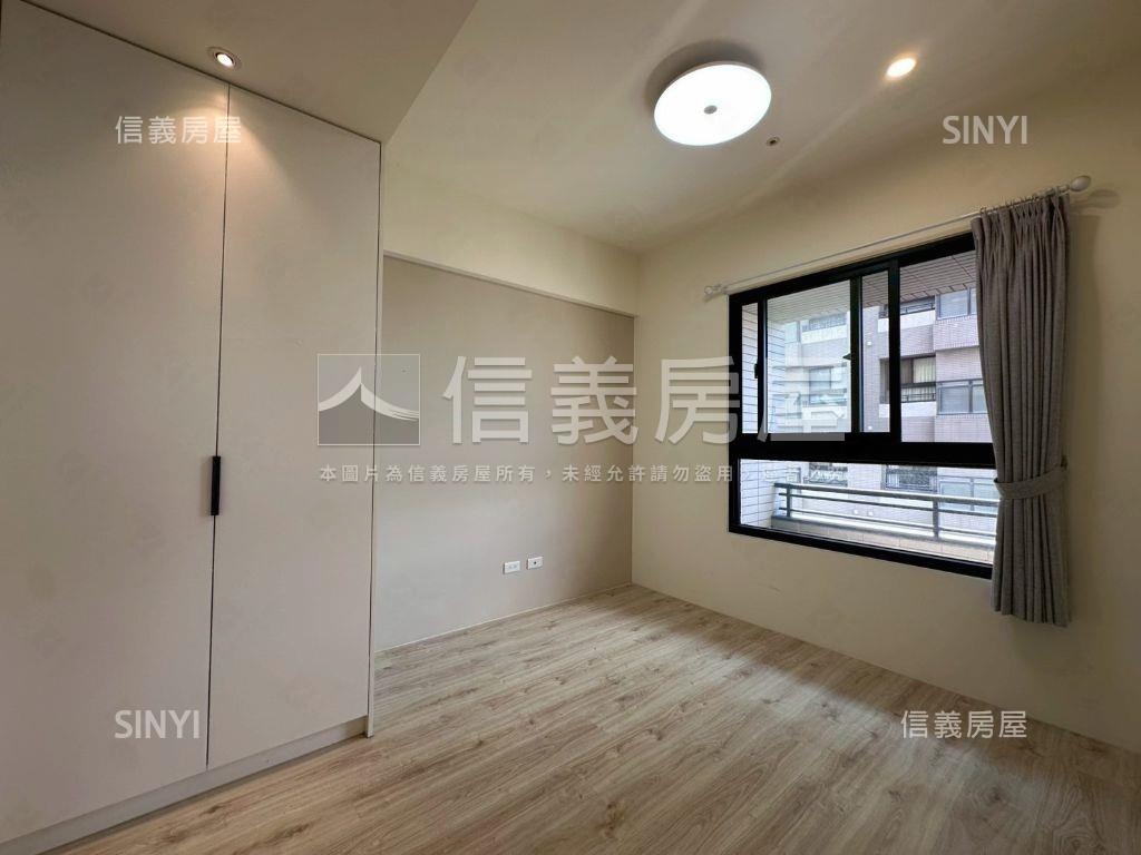雲世紀四房高樓層視野戶房屋室內格局與周邊環境