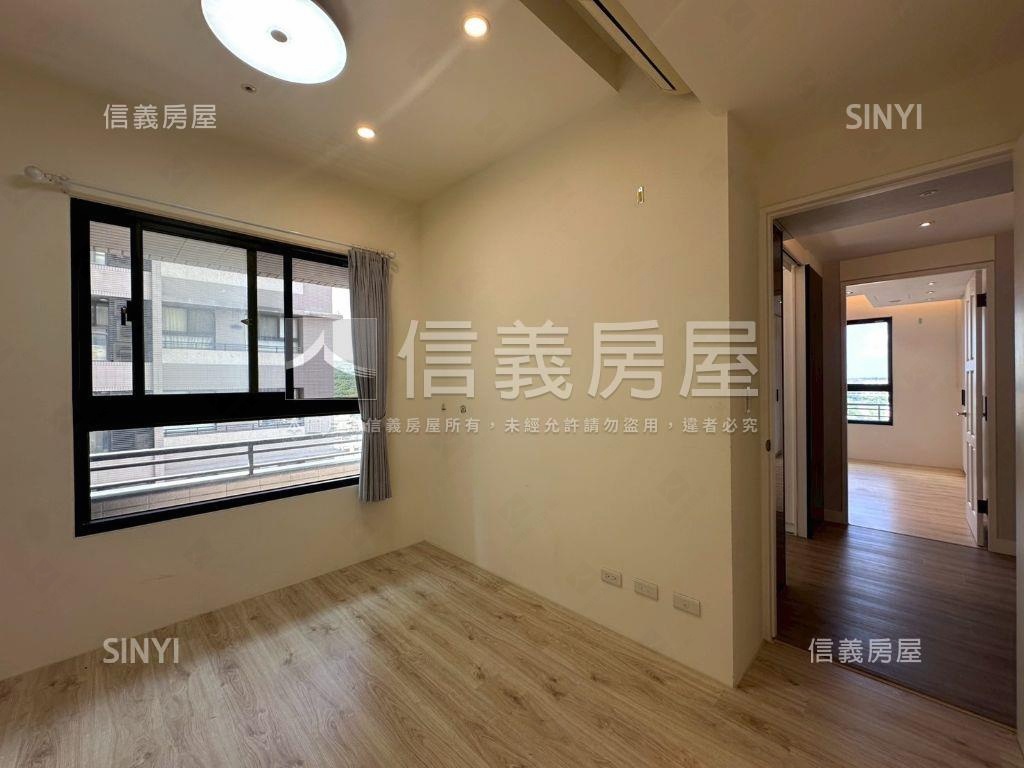 雲世紀四房高樓層視野戶房屋室內格局與周邊環境