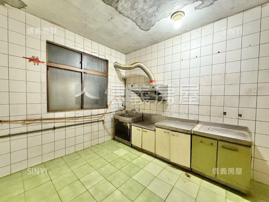 長安街二樓美寓房屋室內格局與周邊環境