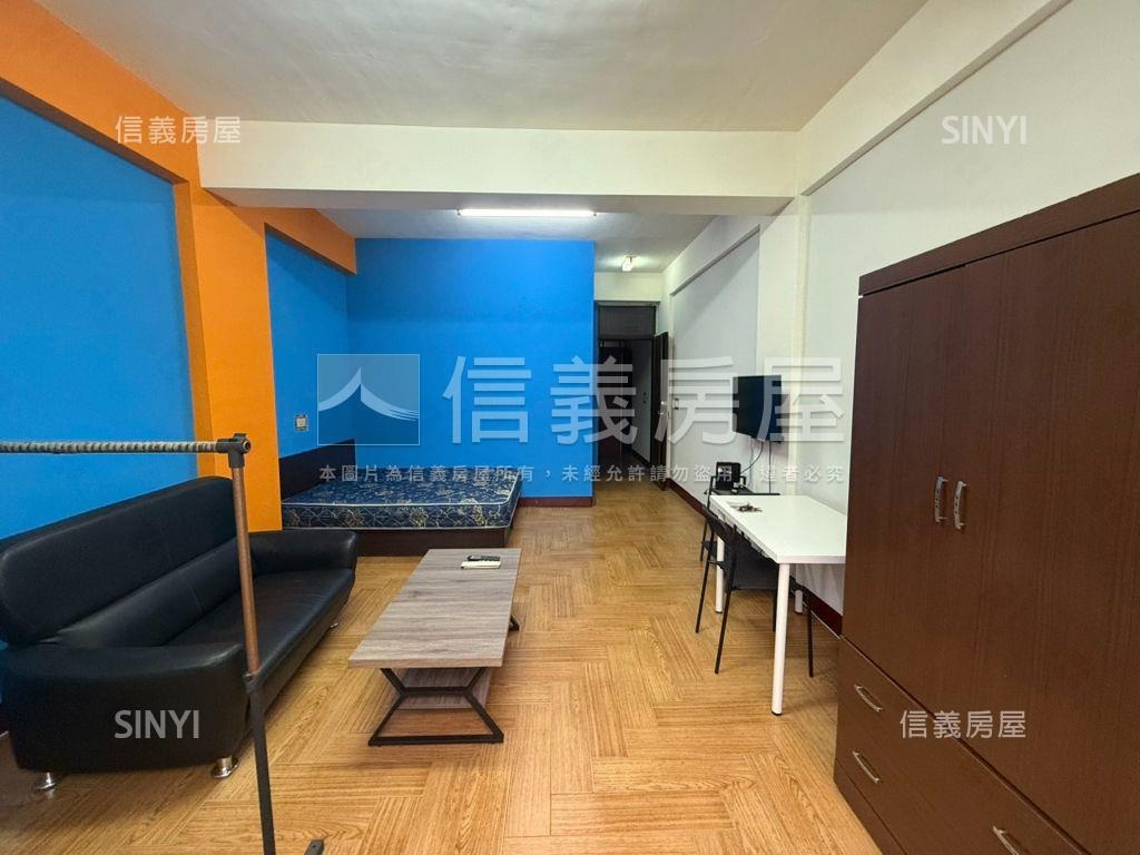 ㊣台一線燙金騎樓店面房屋室內格局與周邊環境