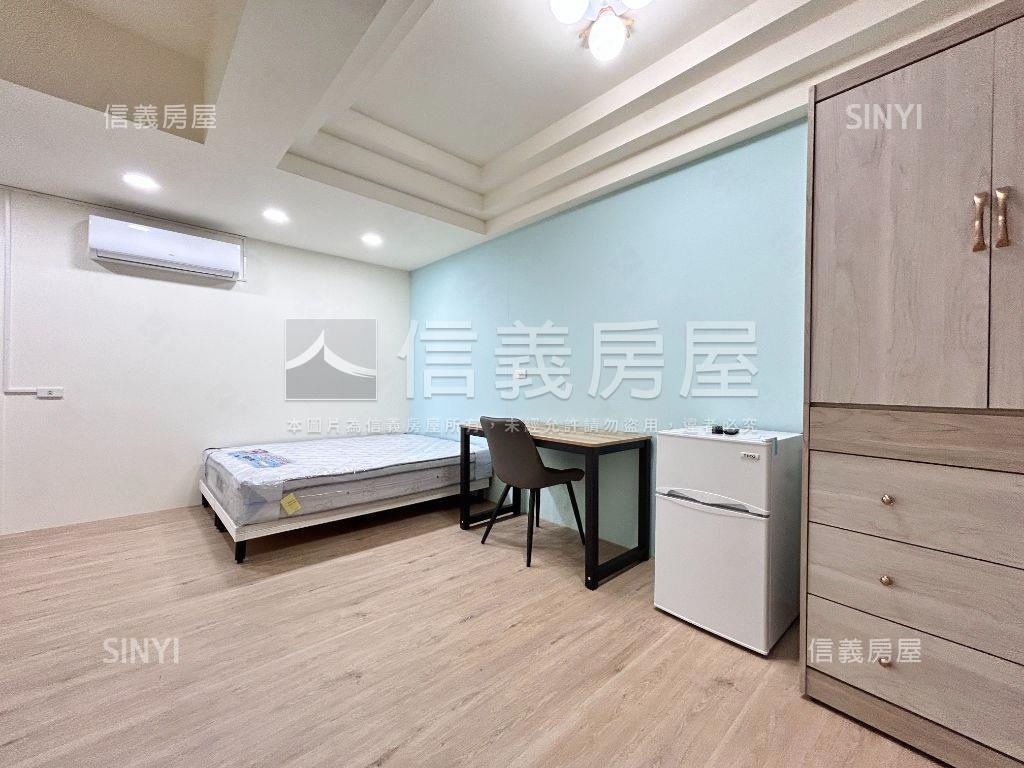 蛋黃區燙金西屯路美透套房屋室內格局與周邊環境