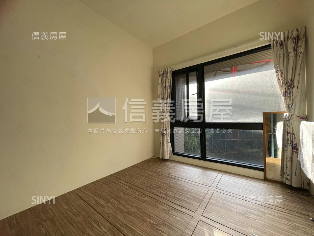 寶筑君品３房平面車位房屋室內格局與周邊環境