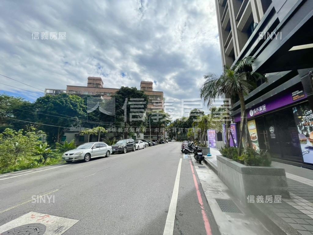 寶筑君品３房平面車位房屋室內格局與周邊環境