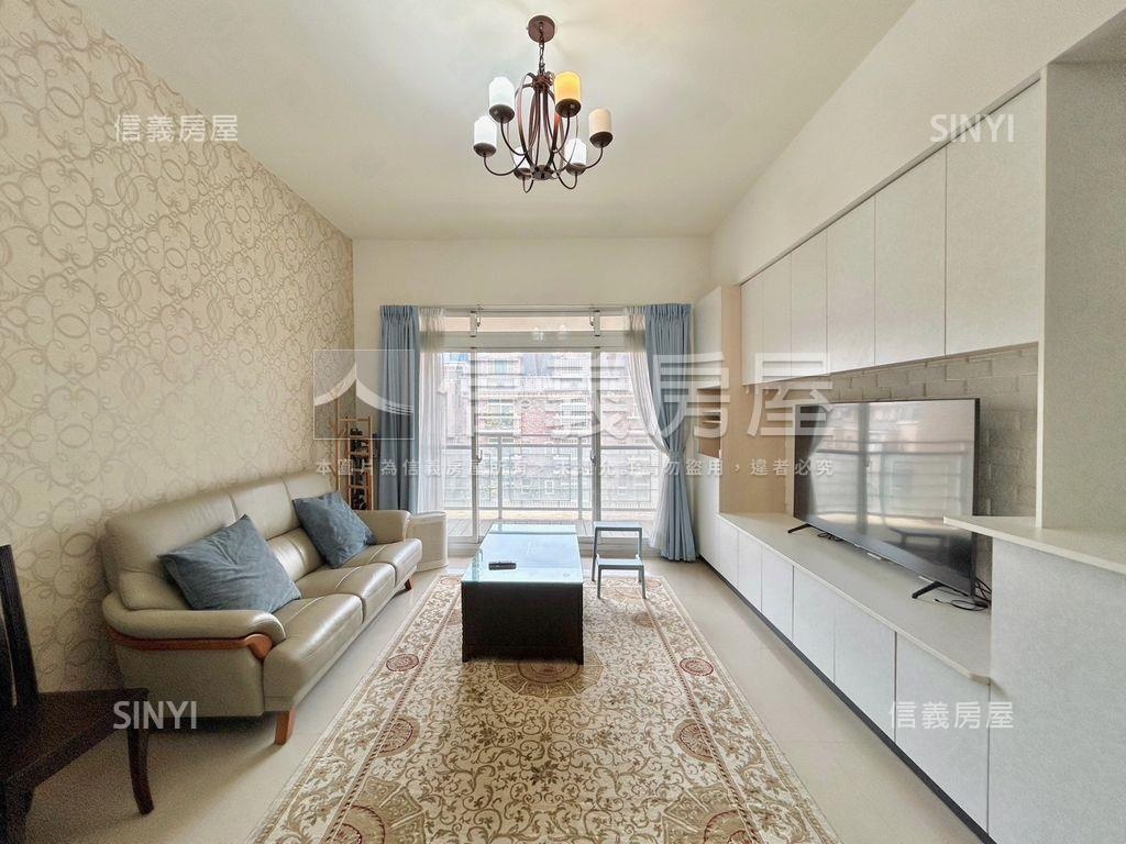 近成功國中精選美三房房屋室內格局與周邊環境