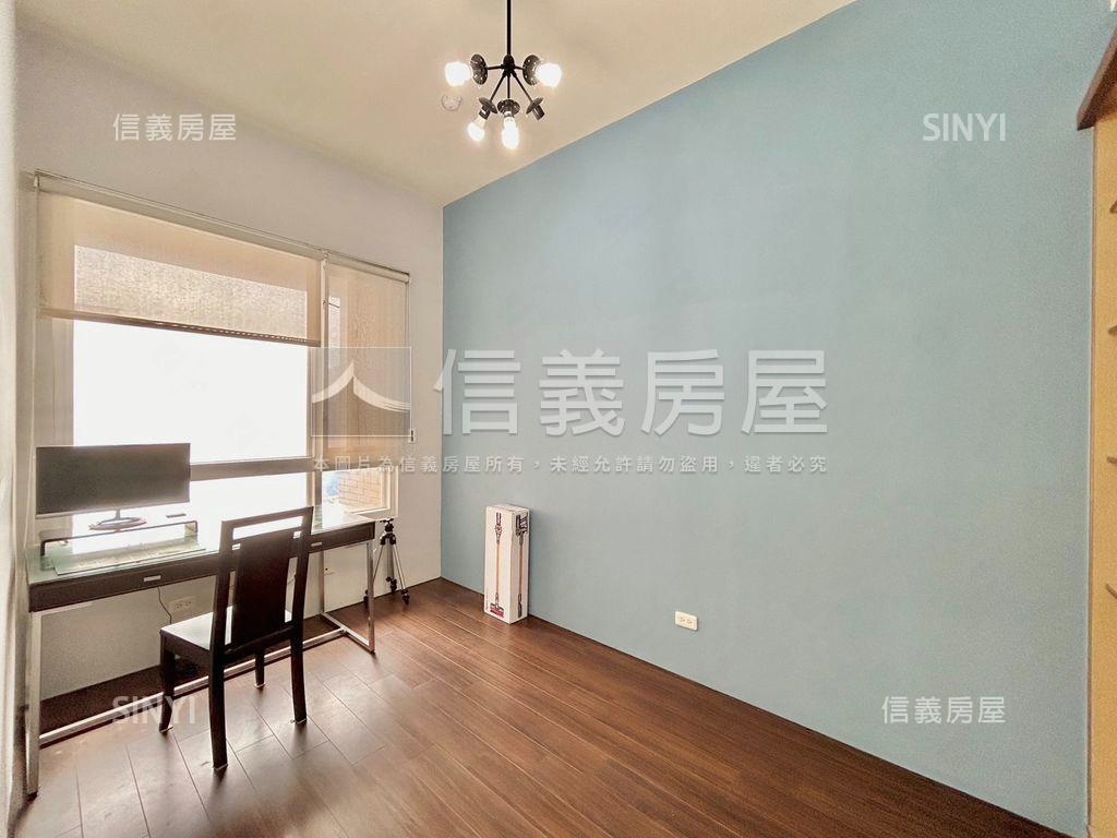 近成功國中精選美三房房屋室內格局與周邊環境