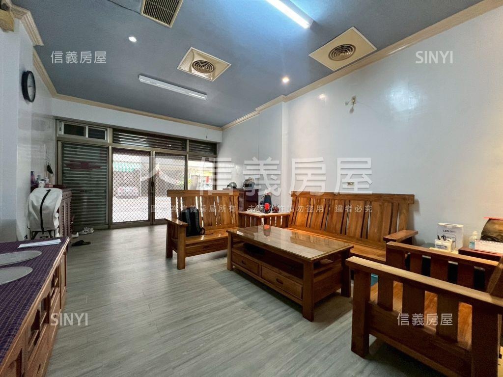 臨約８米路可店可住透房屋室內格局與周邊環境