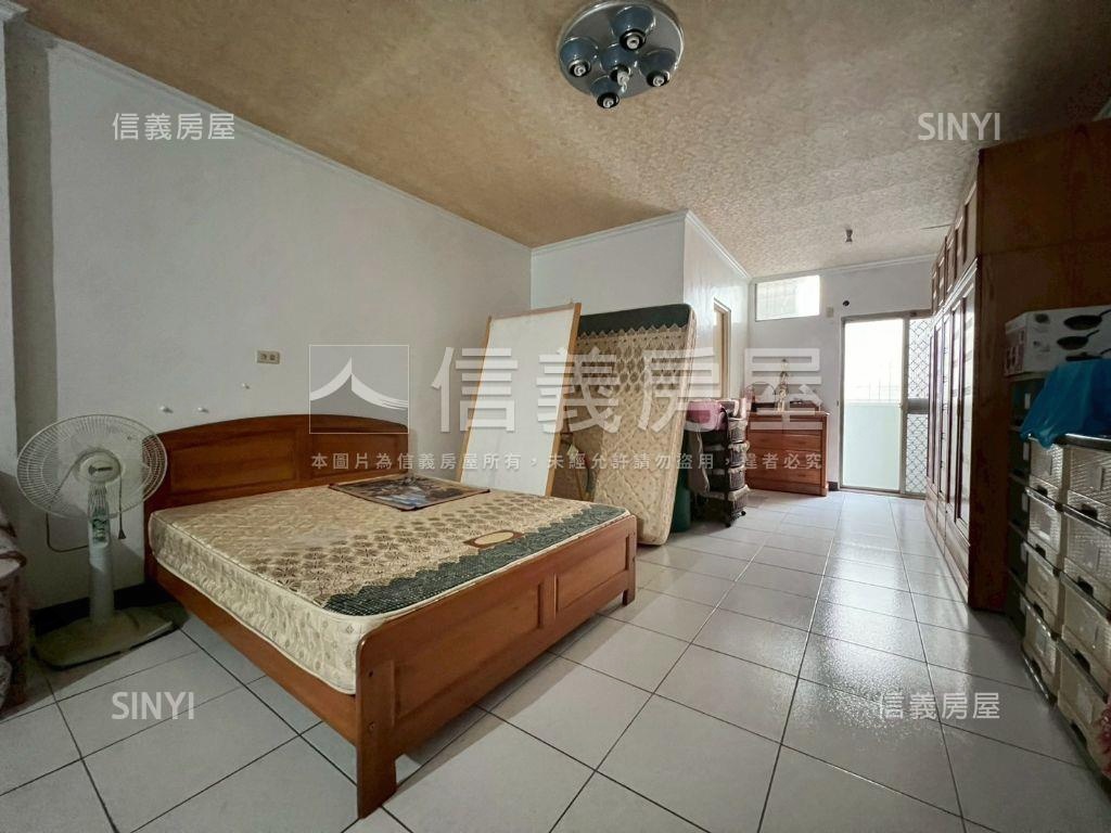 臨約８米路可店可住透房屋室內格局與周邊環境