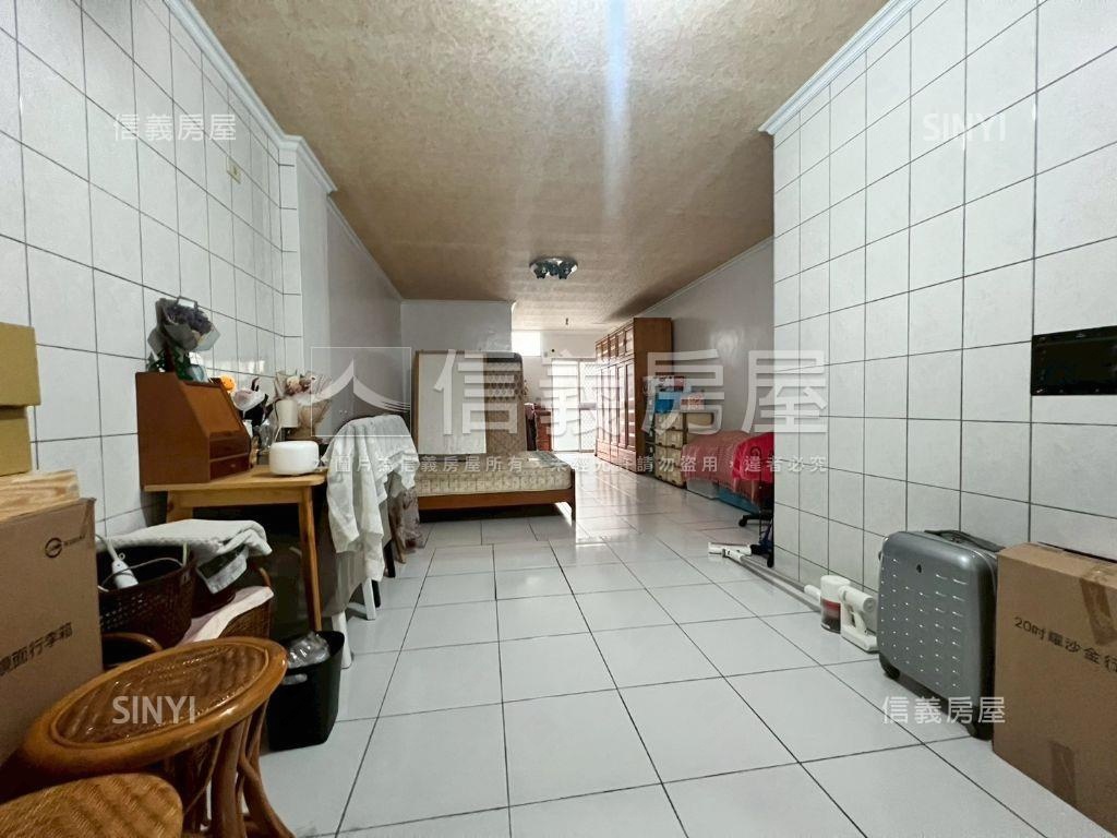 臨約８米路可店可住透房屋室內格局與周邊環境